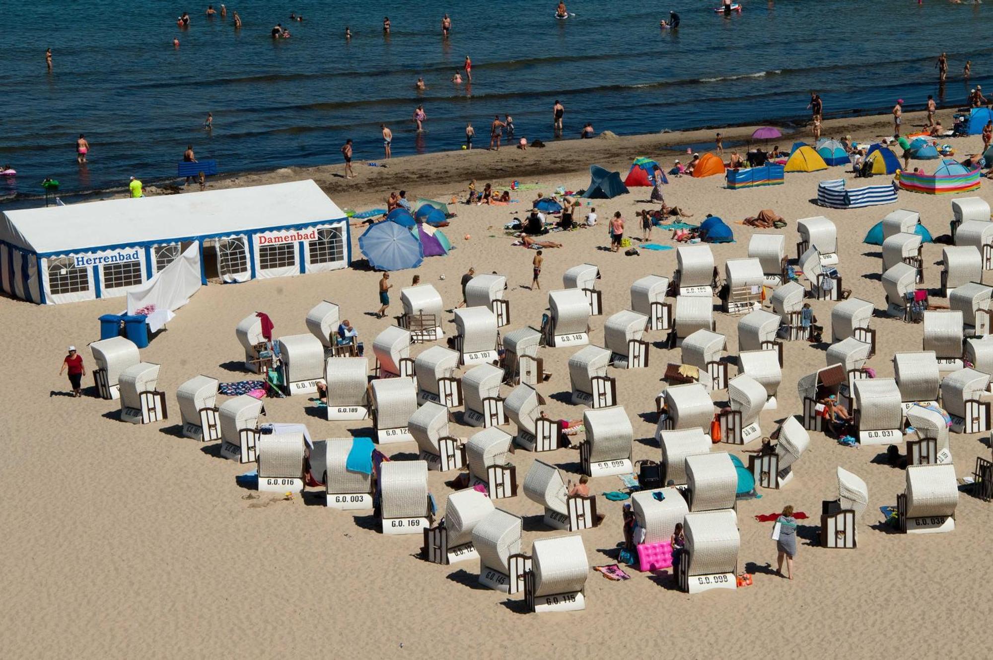 Haus Baltic 12 Mit Balkon - Zentrale Lage Im Ostseebad Sellin Kültér fotó